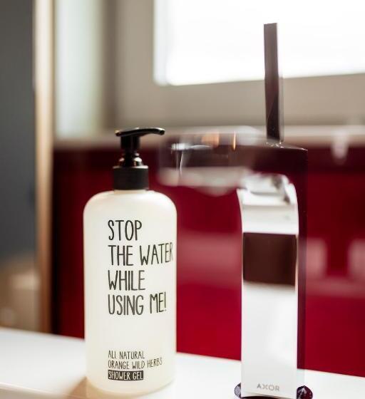 בית מלון כפרי Theclouth