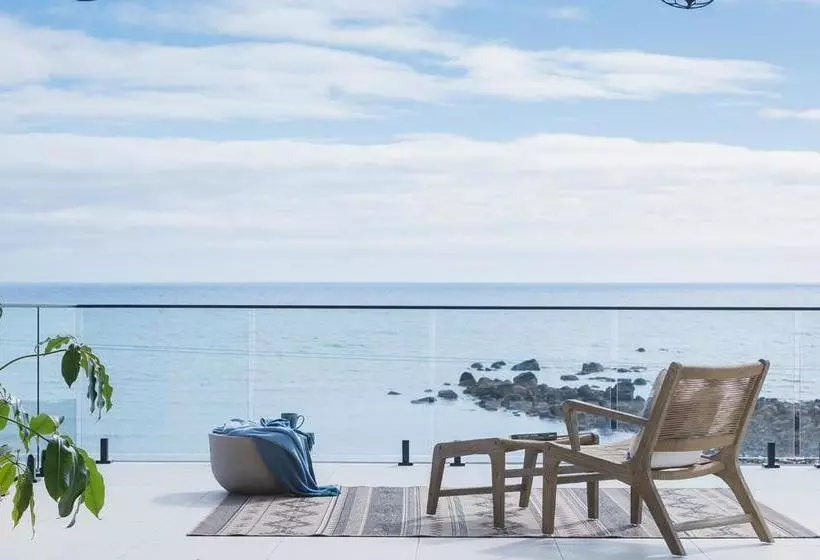 Novo Luxury Apartment Penguin Accommodation Itas