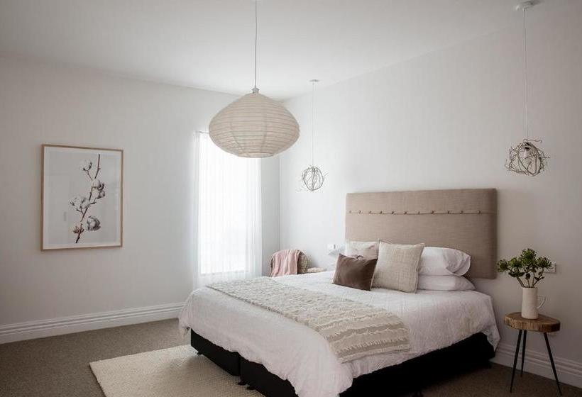 Novo Luxury Apartment Penguin Accommodation Itas