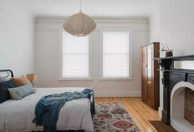 Novo Luxury Apartment Penguin Accommodation Itas