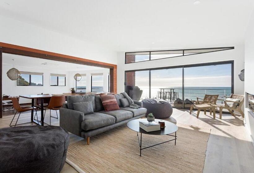 Novo Luxury Apartment Penguin Accommodation Itas