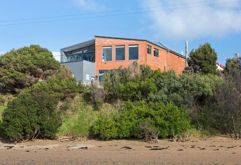 Novo Luxury Apartment Penguin Accommodation Itas