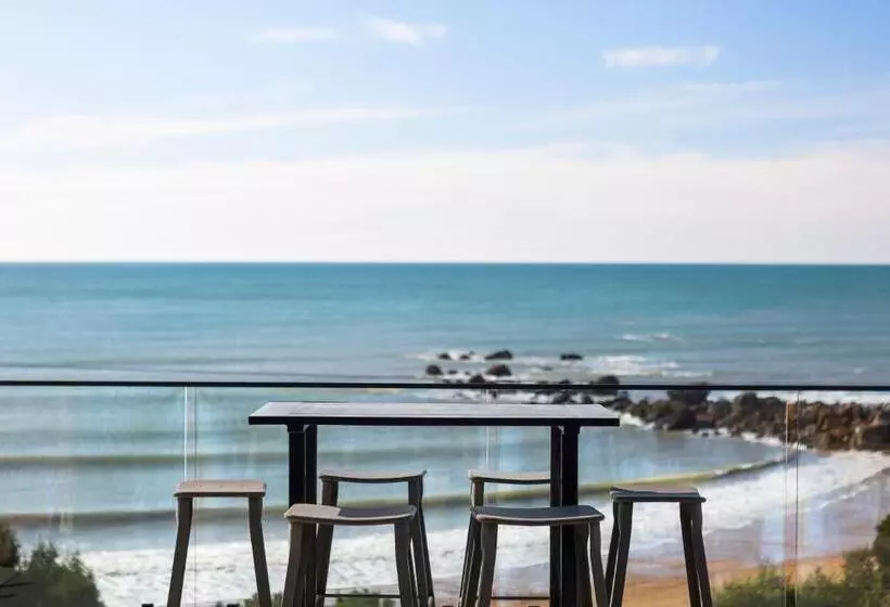 Novo Luxury Apartment Penguin Accommodation Itas