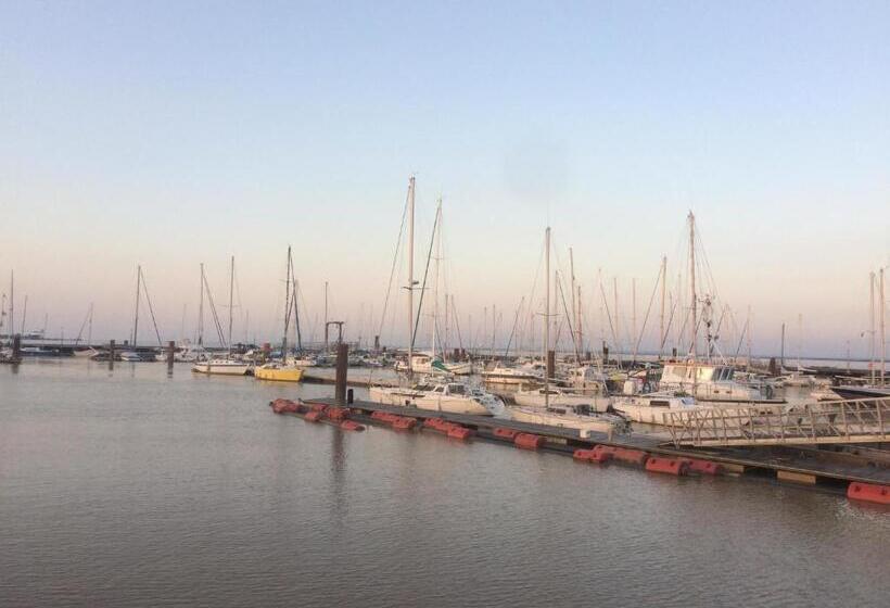 Пансион Chambres D Hotes 1001 Nuits Montalivet