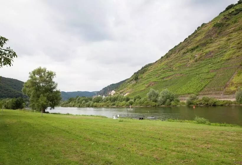 Pleasant Apartment In Ernst Bei Cochem With Garden