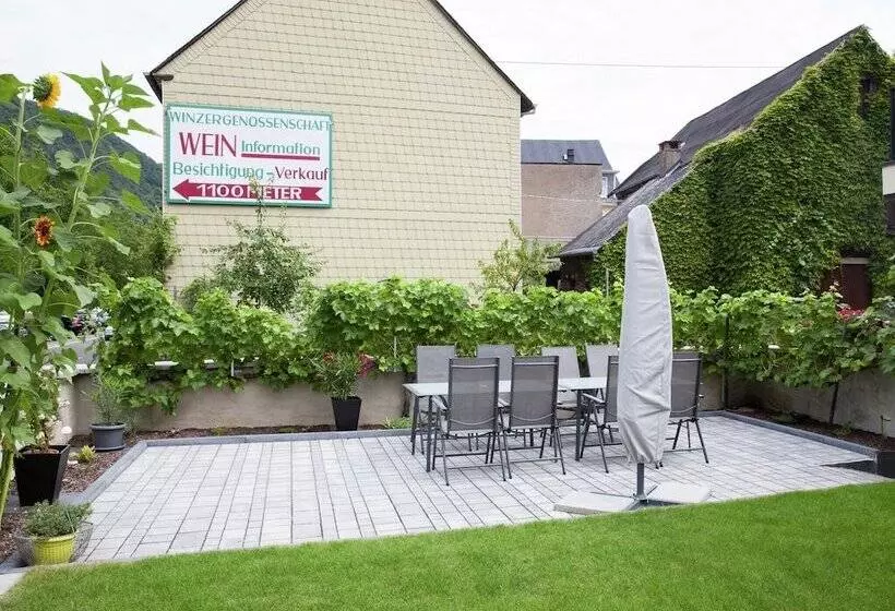 Pleasant Apartment In Ernst Bei Cochem With Garden