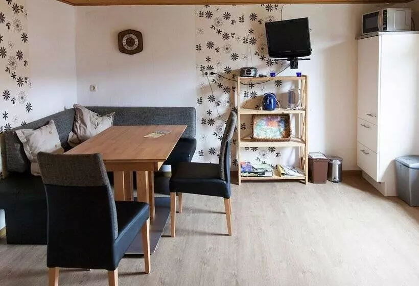 Pleasant Apartment In Ernst Bei Cochem With Garden