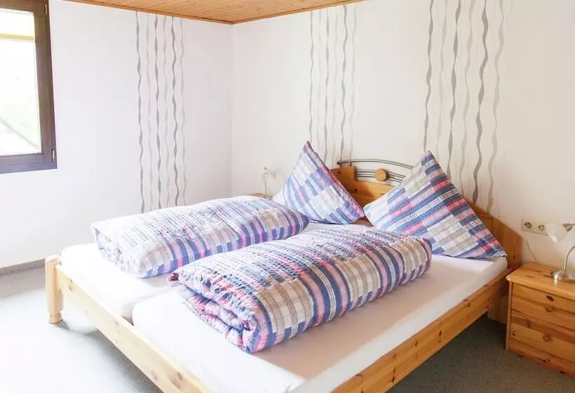 Pleasant Apartment In Ernst Bei Cochem With Garden