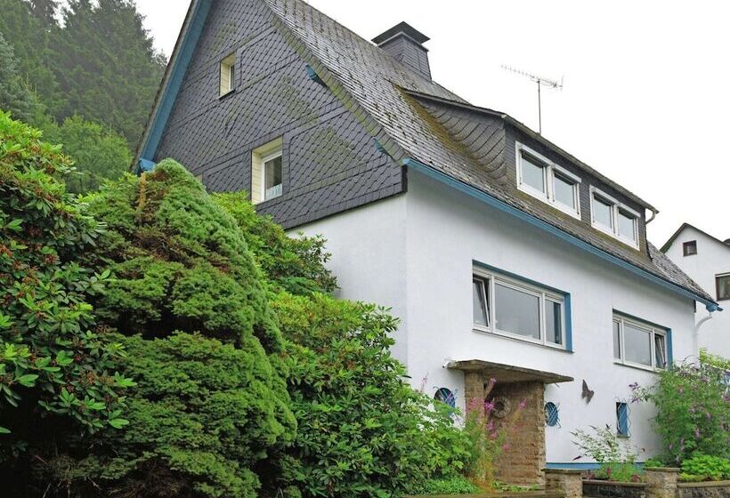 Spacious Apartment In Rattlar With Private Terrace