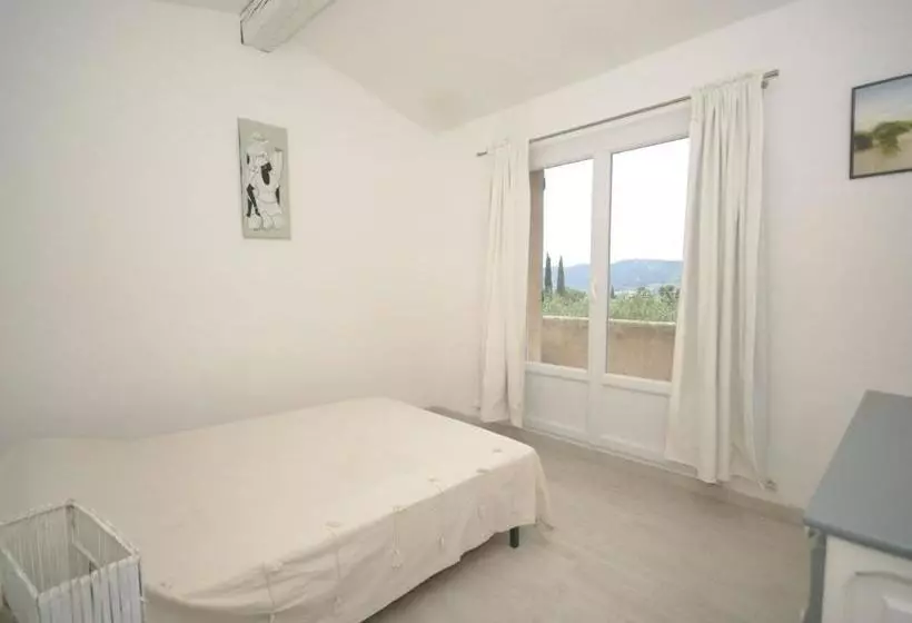 Spacious Villa With Garden Near Grasse