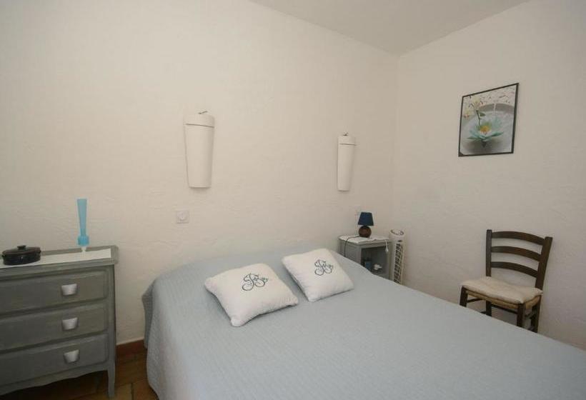 Spacious Villa With Garden Near Grasse