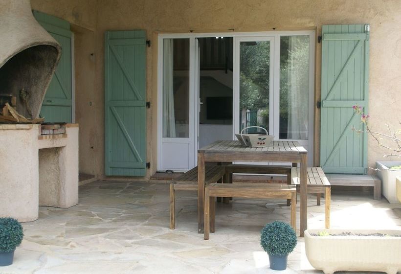 Spacious Villa With Garden Near Grasse