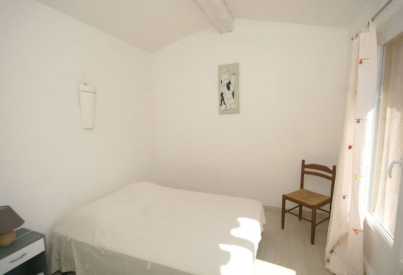 Spacious Villa With Garden Near Grasse