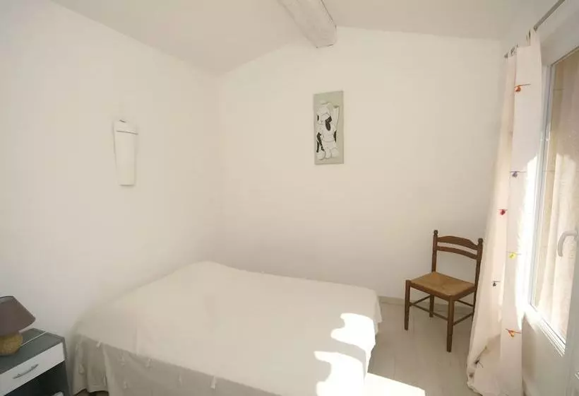Spacious Villa With Garden Near Grasse