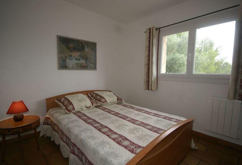 Spacious Villa With Garden Near Grasse