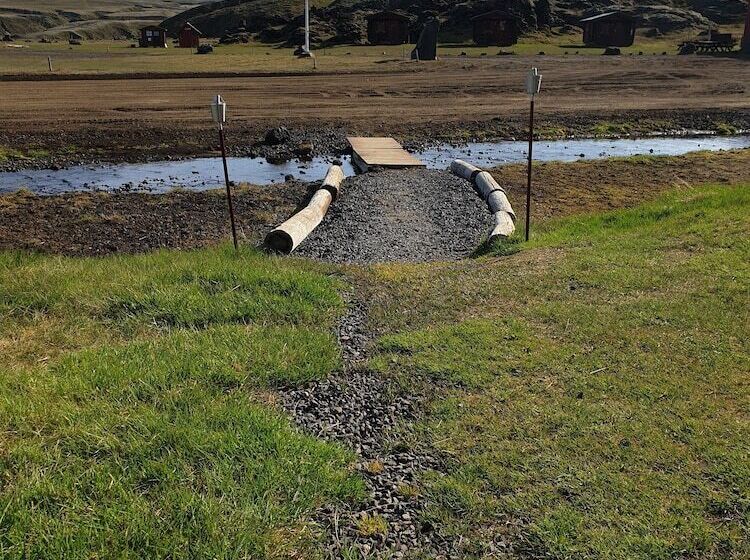 هاستل Hólaskjól Highlandcenter