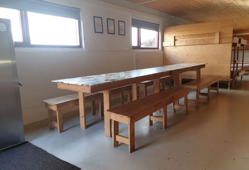 هاستل Hólaskjól Highlandcenter