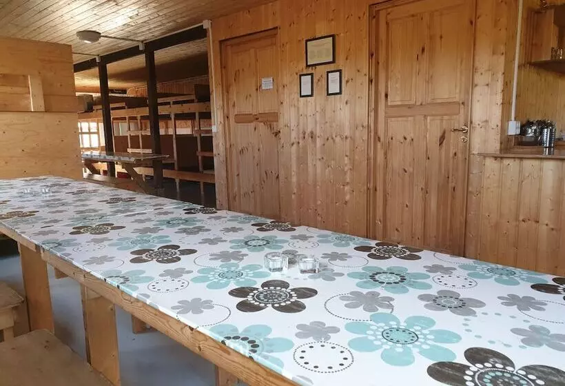 هاستل Hólaskjól Highlandcenter