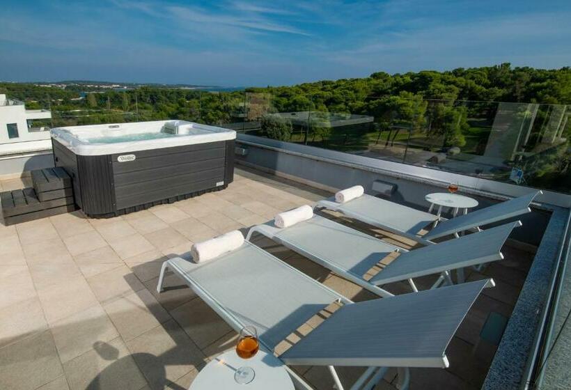 Aparthotel Punta Blu Pool & Spa