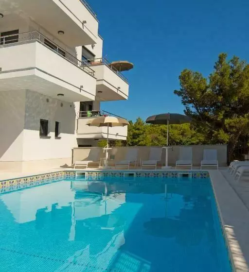 Aparthotel Punta Blu   Pool & Spa