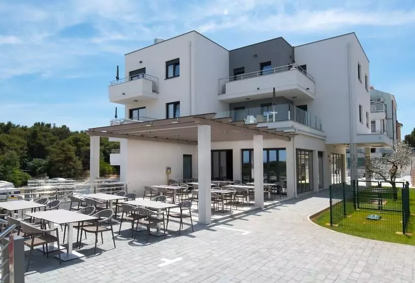 Aparthotel Punta Blu   Pool & Spa