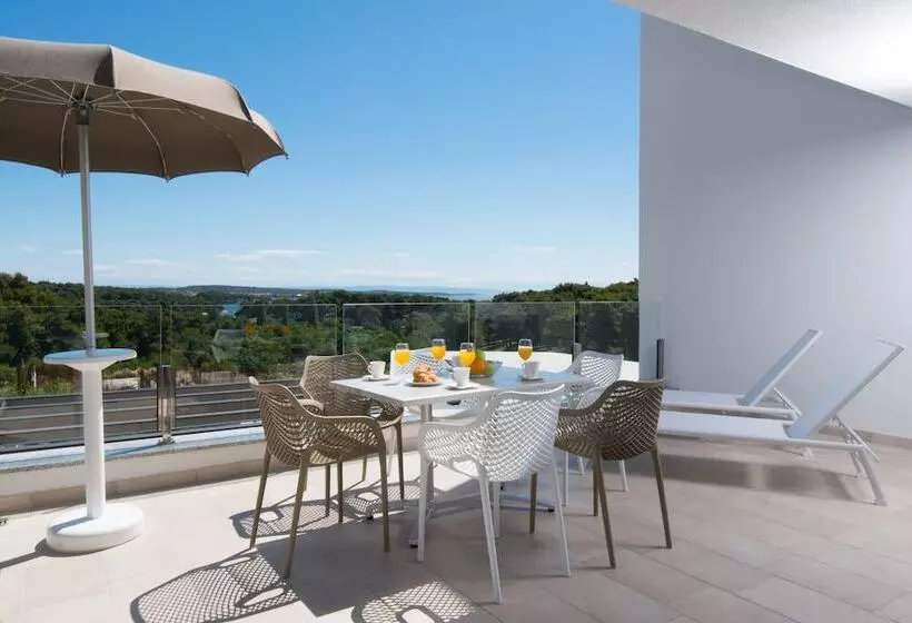 Aparthotel Punta Blu   Pool & Spa