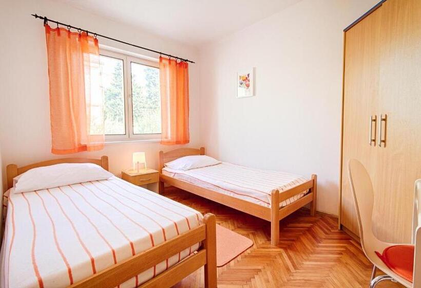 Apartment With A Sea View