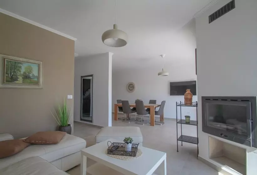 Casa Hanna