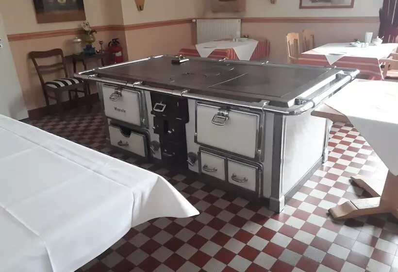 Hotelli Deutsches Haus Verl