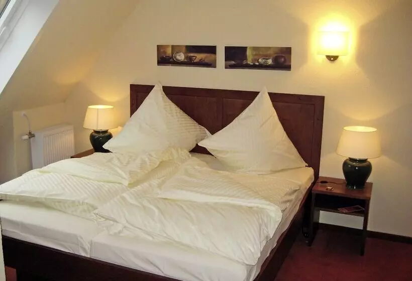 Hotelli Deutsches Haus Verl