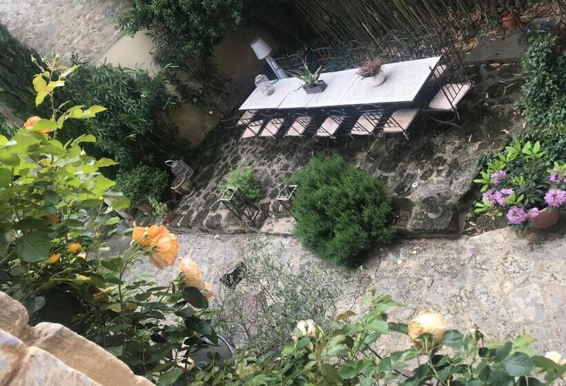 펜션 Les Aiguières En Provence