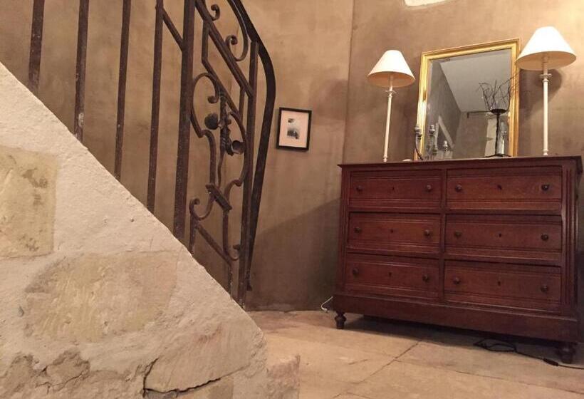 펜션 Les Aiguières En Provence