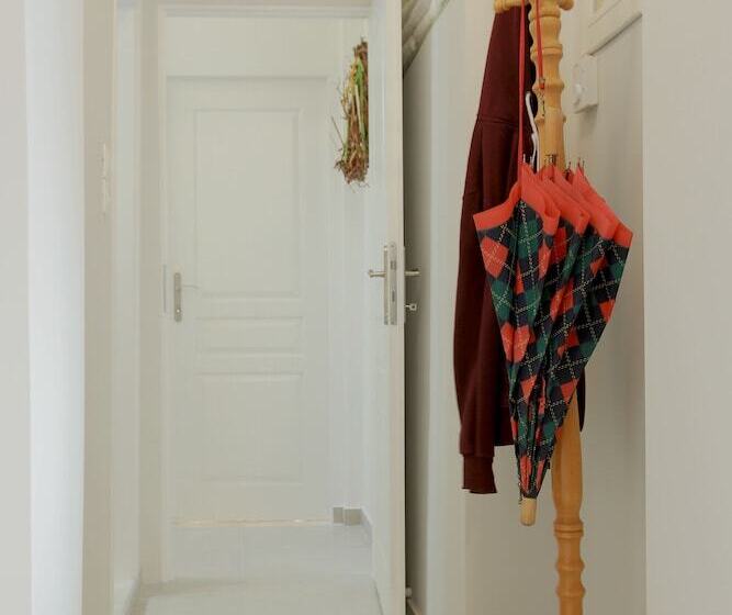 Splendid Views From A Cozy Cottage With A Garden Terrace