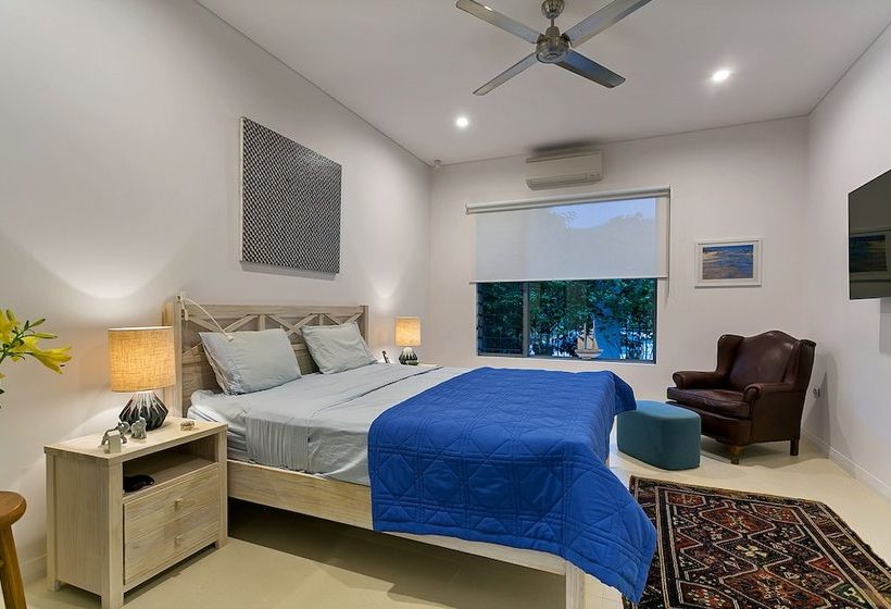 Veldree Palm Cove Rainforest And Beach