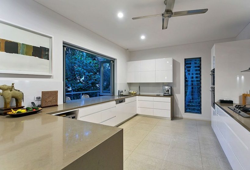 Veldree Palm Cove Rainforest And Beach