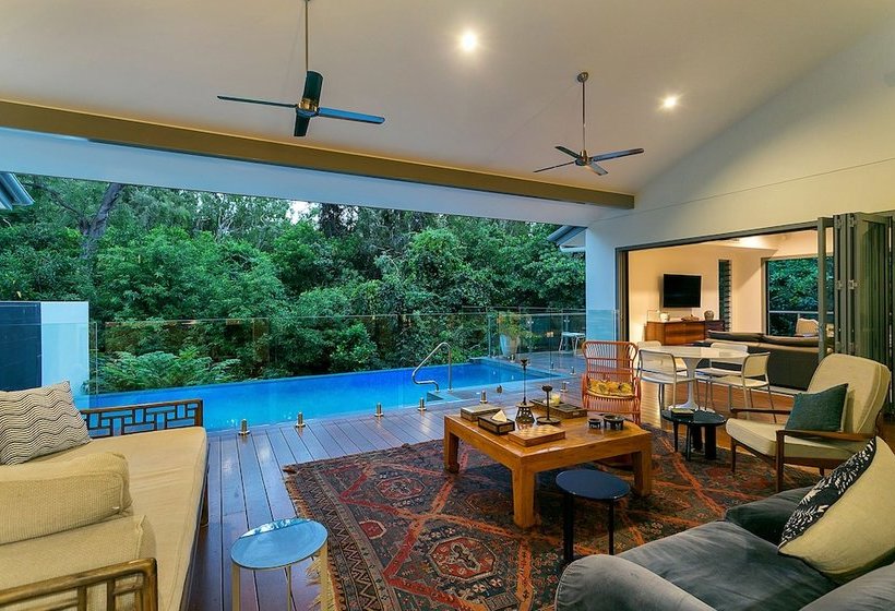 Veldree Palm Cove Rainforest And Beach