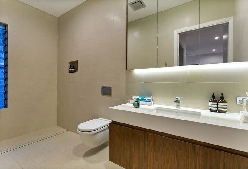 Veldree Palm Cove Rainforest And Beach