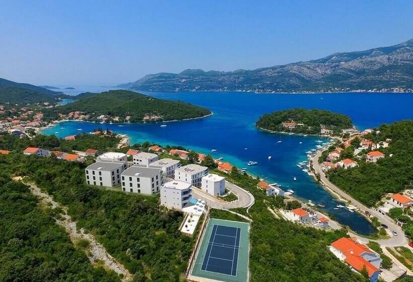 White Cloud Apartments