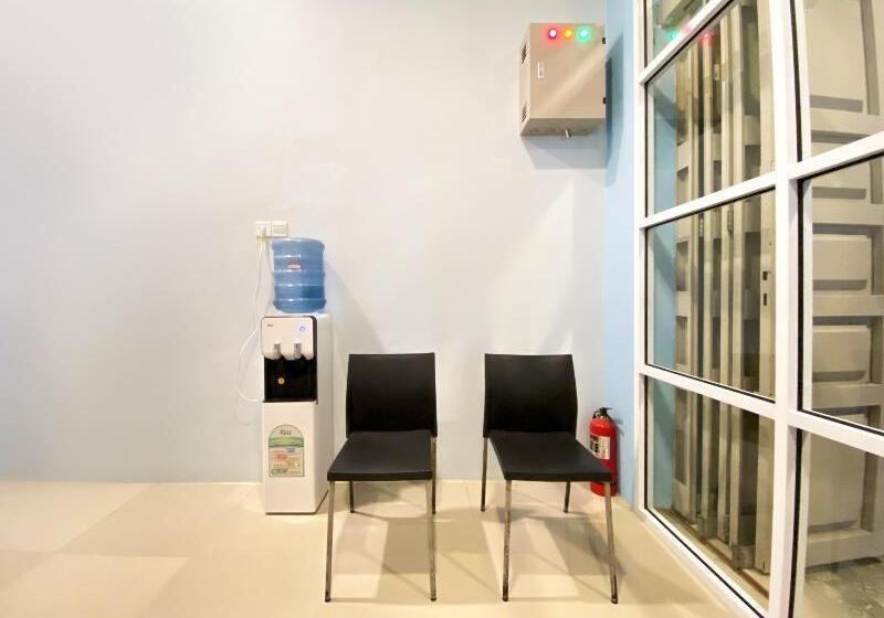 فندق Reddoorz Syariah Near Pantai Padang 2