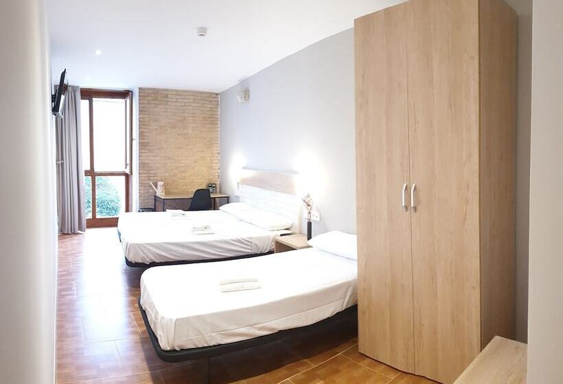 Пансион B&b La Atalaya