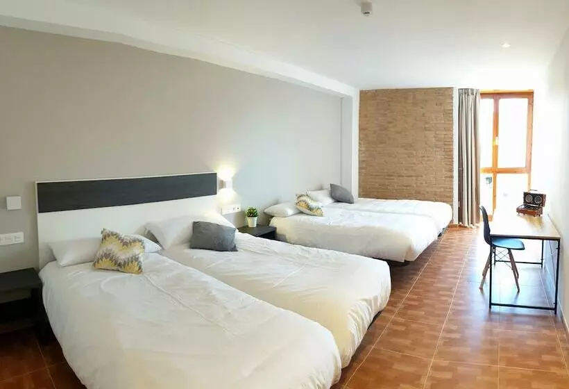 ペンション B&b La Atalaya