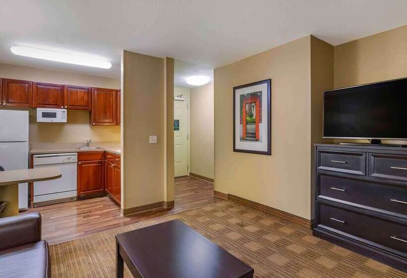 ホテル Extended Stay America Suites   Tampa   Airport   N Westshore Blvd
