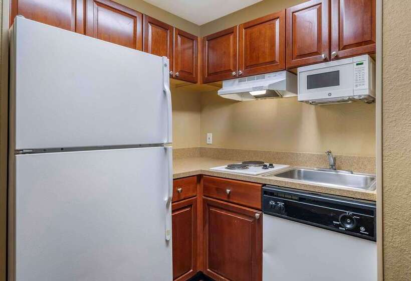 ホテル Extended Stay America Suites   Tampa   Airport   N Westshore Blvd