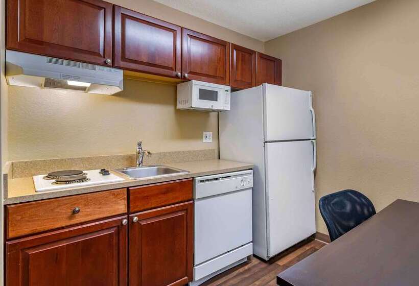 ホテル Extended Stay America Suites   Tampa   Airport   N Westshore Blvd