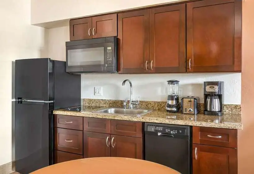 هتل Hilton Vacation Club Varsity Club Tucson