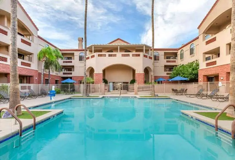 هتل Hilton Vacation Club Varsity Club Tucson
