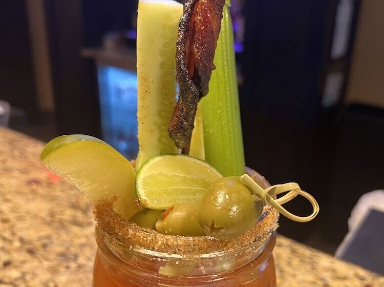 Historic Whispering Woods Hotel & Conference Center