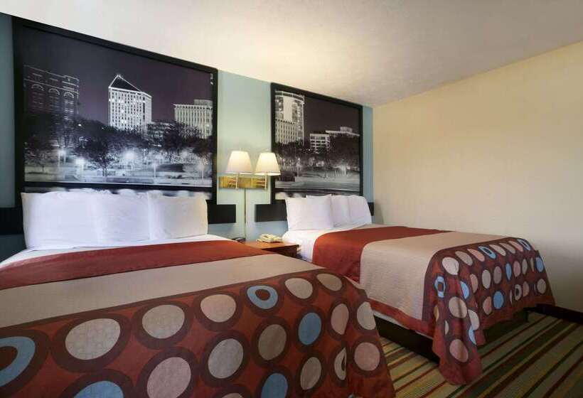 酒店 Super 8 By Wyndham Park City/north Wichita Area