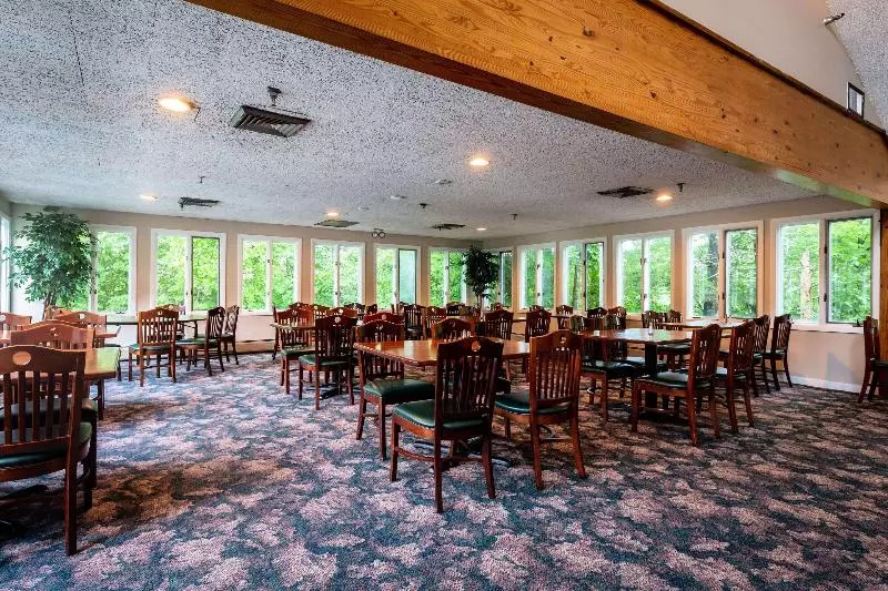 The Valley Inn, Ascend Hotel Collection