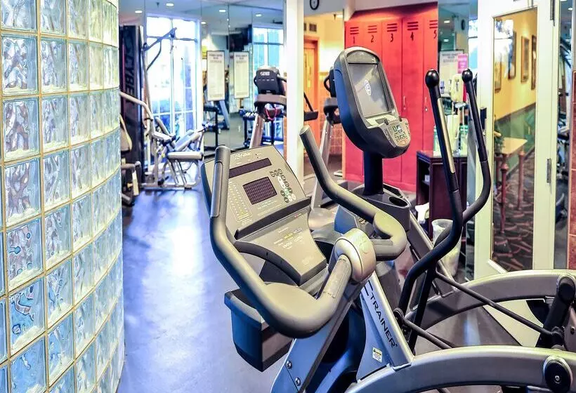 Отель Hilton Vacation Club Varsity Club Tucson